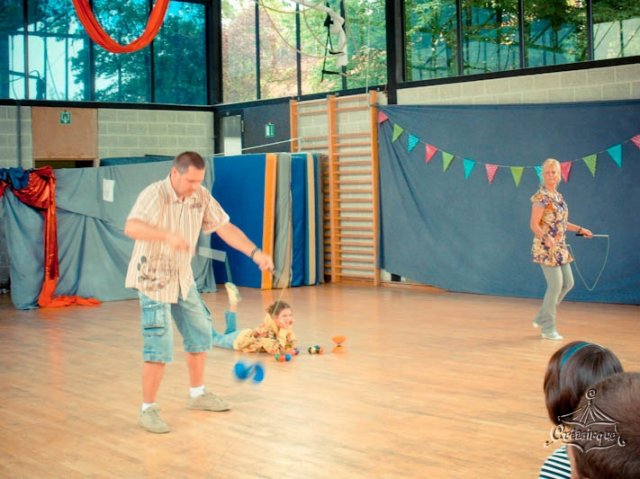 phoca_thumb_l_spectacle2010_30