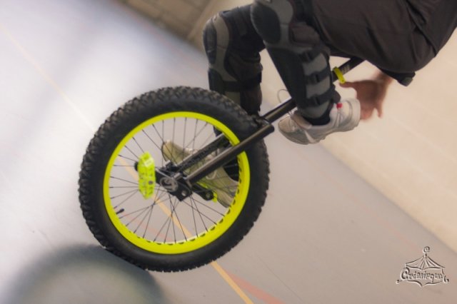 Phoca thumb l a monocycle 0033